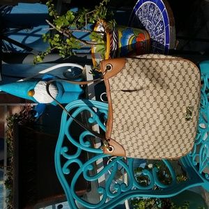 NWT Michael Kors Beige/Brown Signature Coated Canvas and Leather Jet Set Hobo